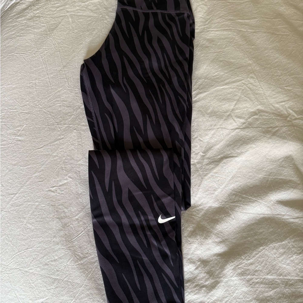 Nike Black and Gray Zebra Print Leggings